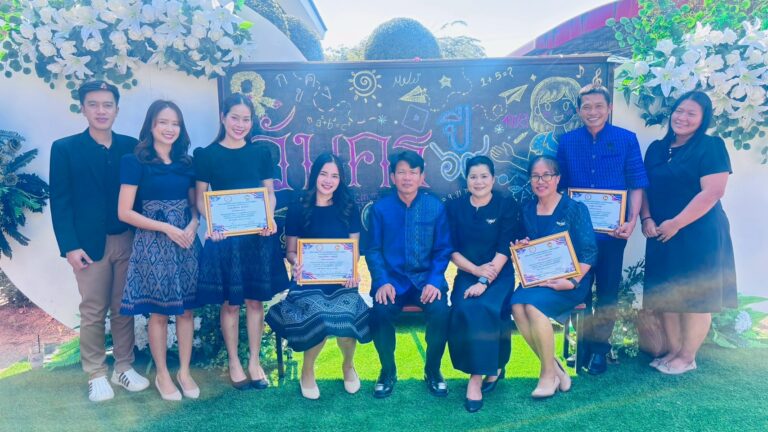 แสดงความยินดีอย่างยิ่งกับ คุณครูโรงเรียนมัธยมพรสำราญ ได้รับการคัดเลือกให้ได้รับรางวัล “ครูดีศรีคูเมือง” ประจำปี2569 เนื่องในวันครู